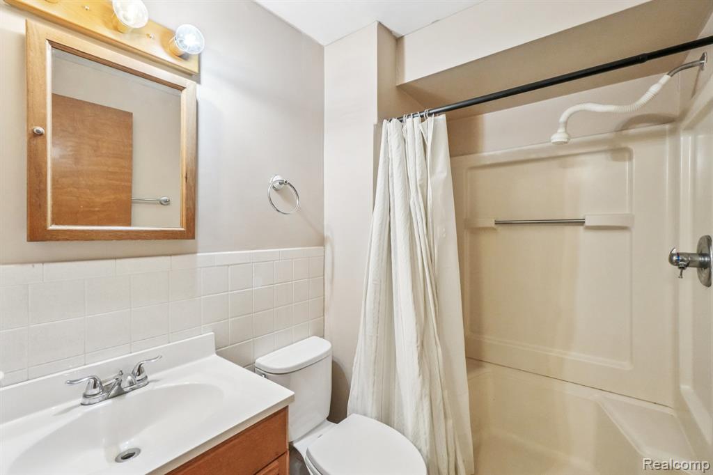 40 Endicott Drive, Howell, MI 48843 — Photo 22