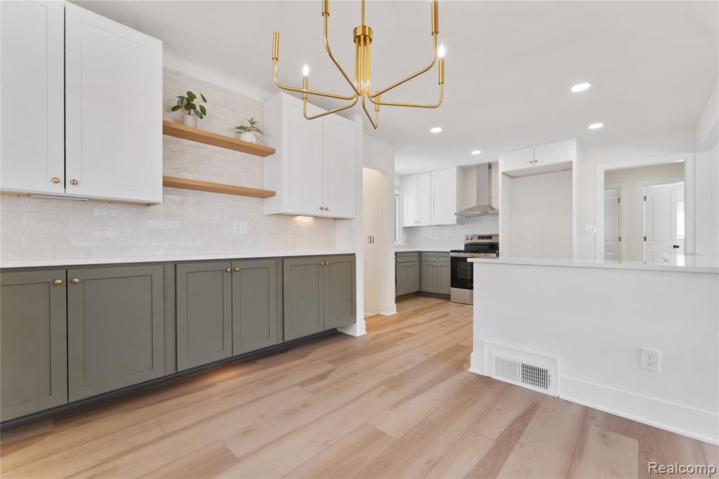21930 Marlow Street, Oak Park, MI 48237 — Photo 8