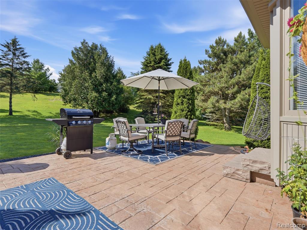 9095 Rotondo Drive, Howell, MI 48855 — Photo 32