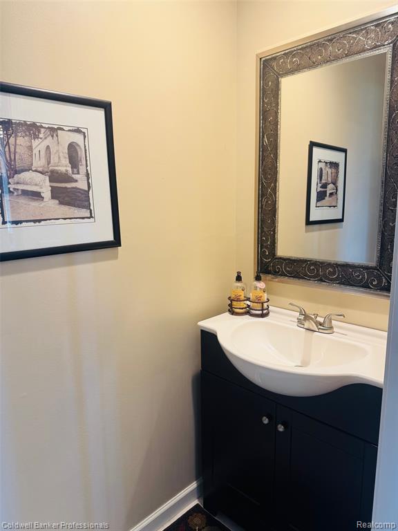 37021 E Aragona Drive, Clinton Twp, MI 48036 — Photo 13