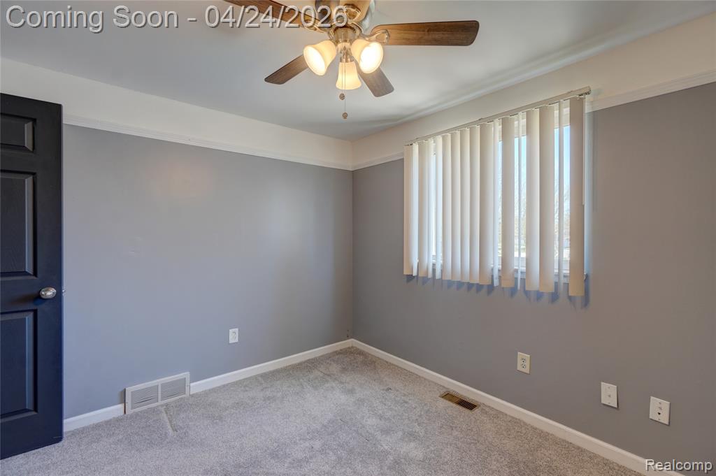 22520 E 13 Mile Road, Saint Clair Shores, MI 48082 — Photo 22