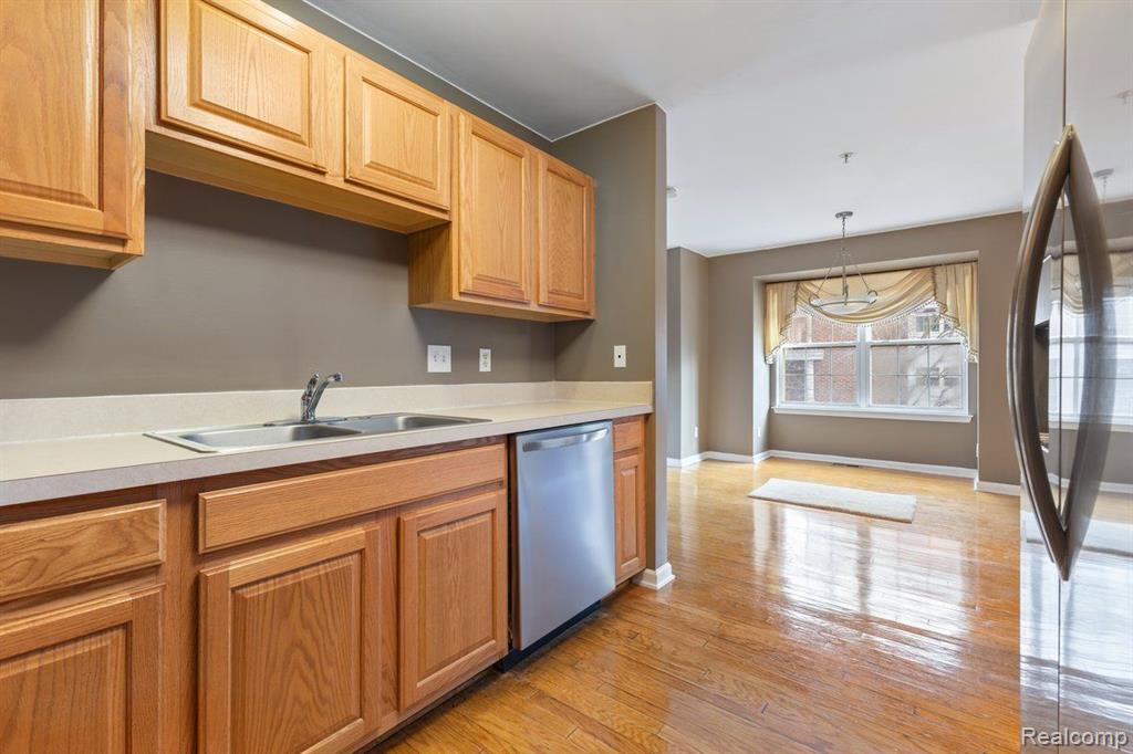 17036 FARMINGTON Road, Livonia, MI 48154 — Photo 17