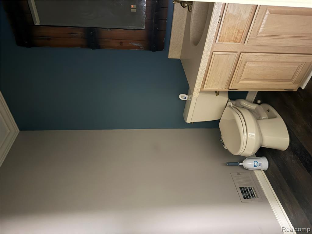 50015 Cooke Avenue, Plymouth, MI 48170 — Photo 13