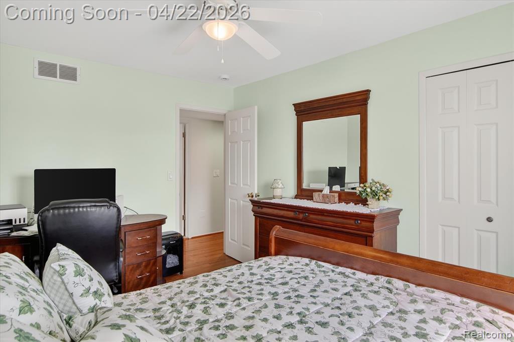 44226 Harsdale Drive, Canton, MI 48187 — Photo 26