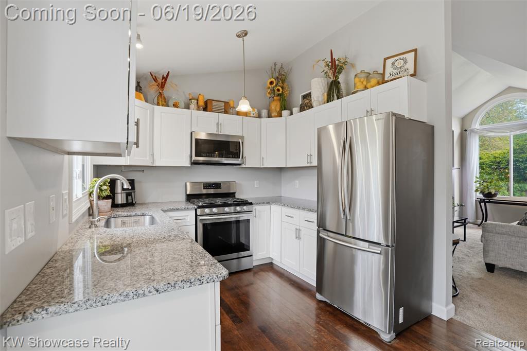6053 N Bay, Clarkston, MI — Photo 9