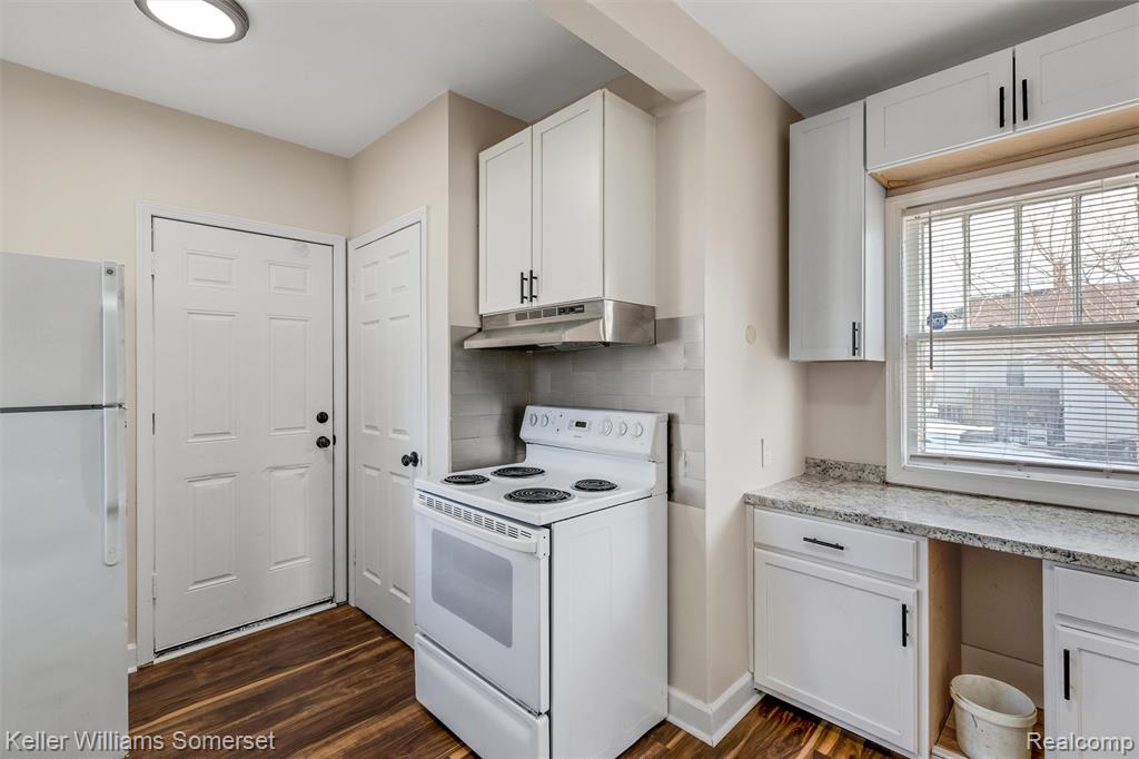 7051 Maxwell Avenue, Warren, MI 48091 — Photo 8