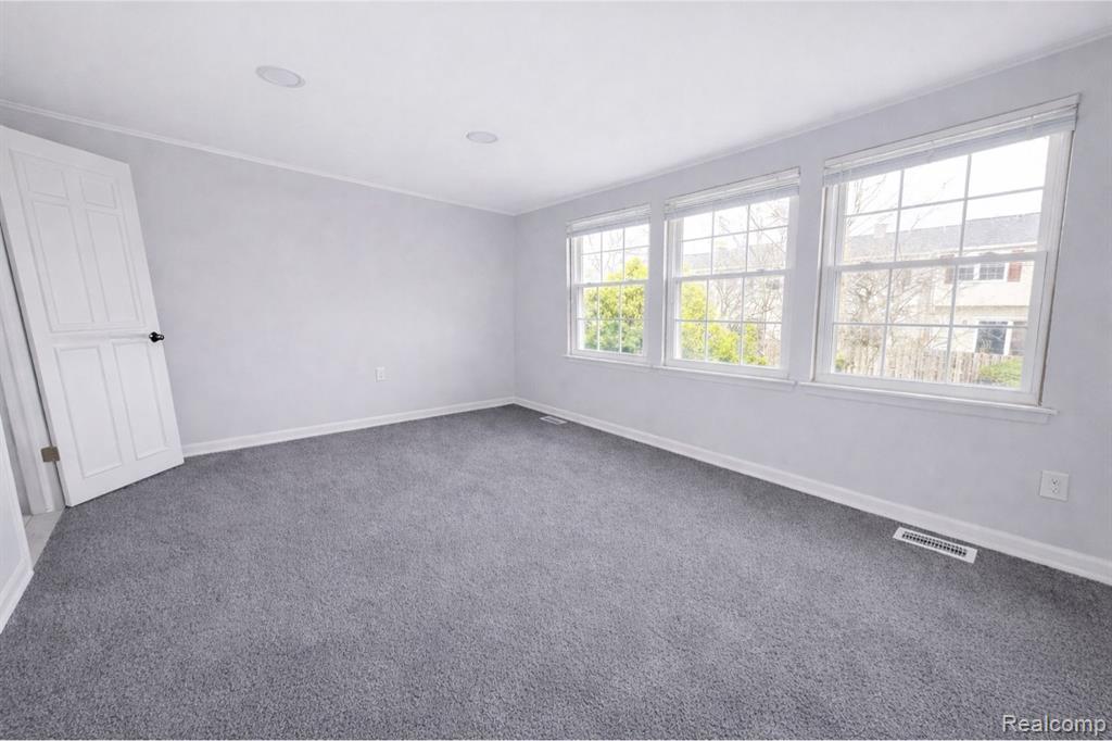 19585 Mariner Court, Northville, MI, 48167