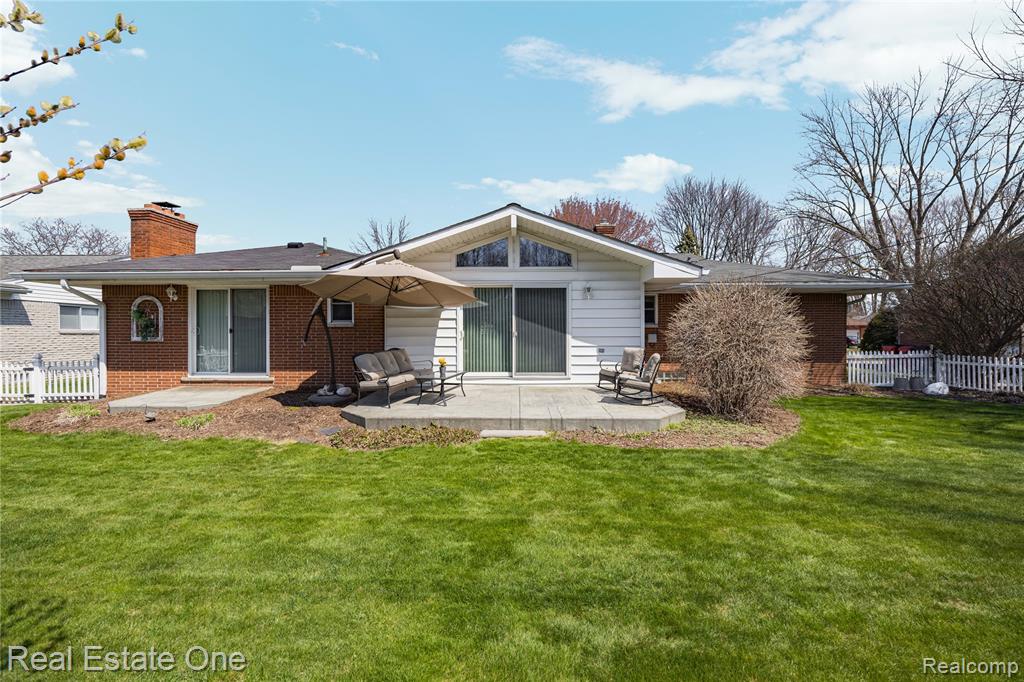 25202 Anchorage Street, Harrison Township, MI — Photo 3