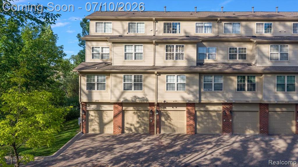 456 Boardwalk Drive, Walled Lake, MI 48390 — Photo 35
