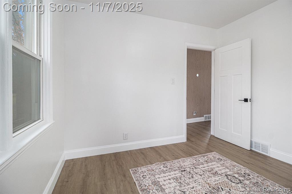 5555 Kreger Street, Sterling Heights, MI 48310 — Photo 12