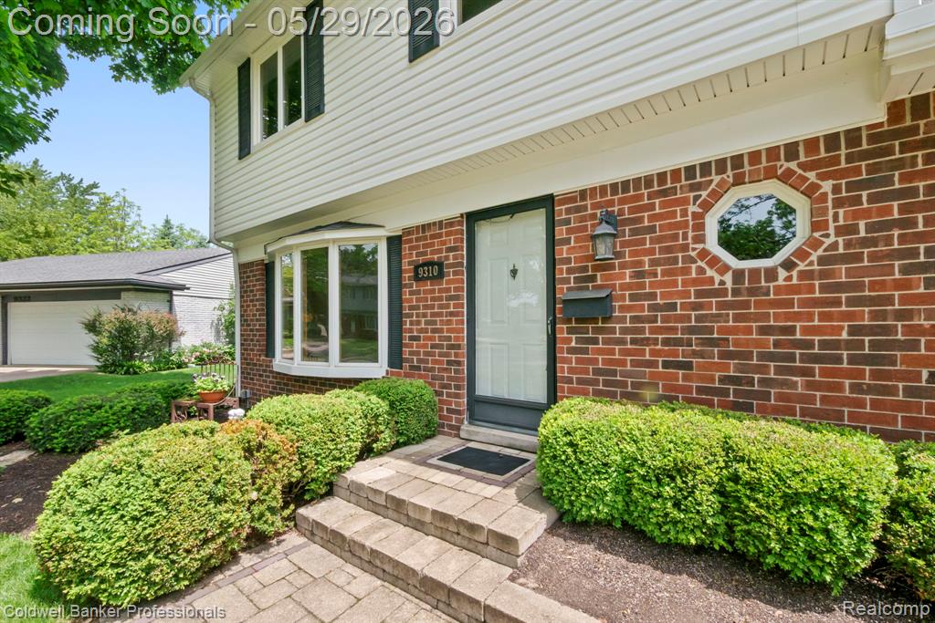 9310 Oakcliffe Drive, Plymouth, MI 48170 — Photo 5