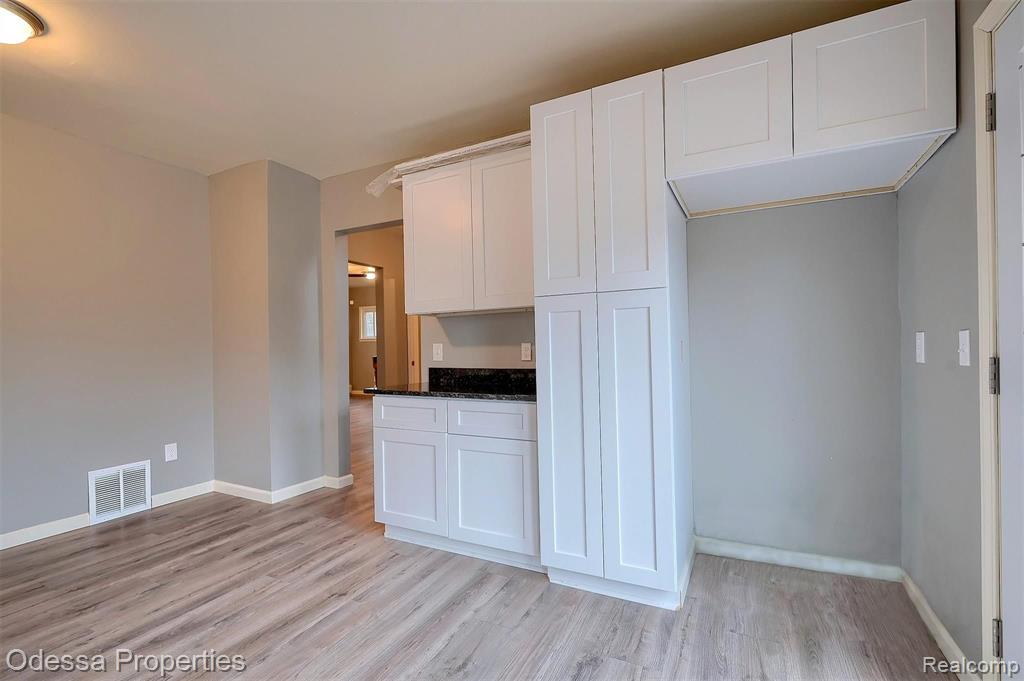 6294 SWARTOUT Road, Clay, MI 48001 — Photo 9