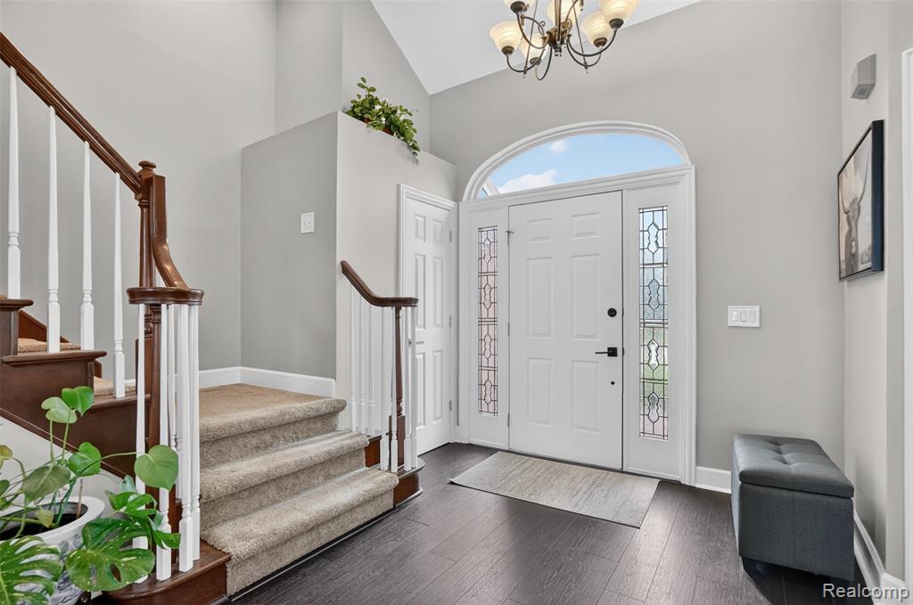 46582 Middle Brook Drive, Macomb, MI 48044 — Photo 2