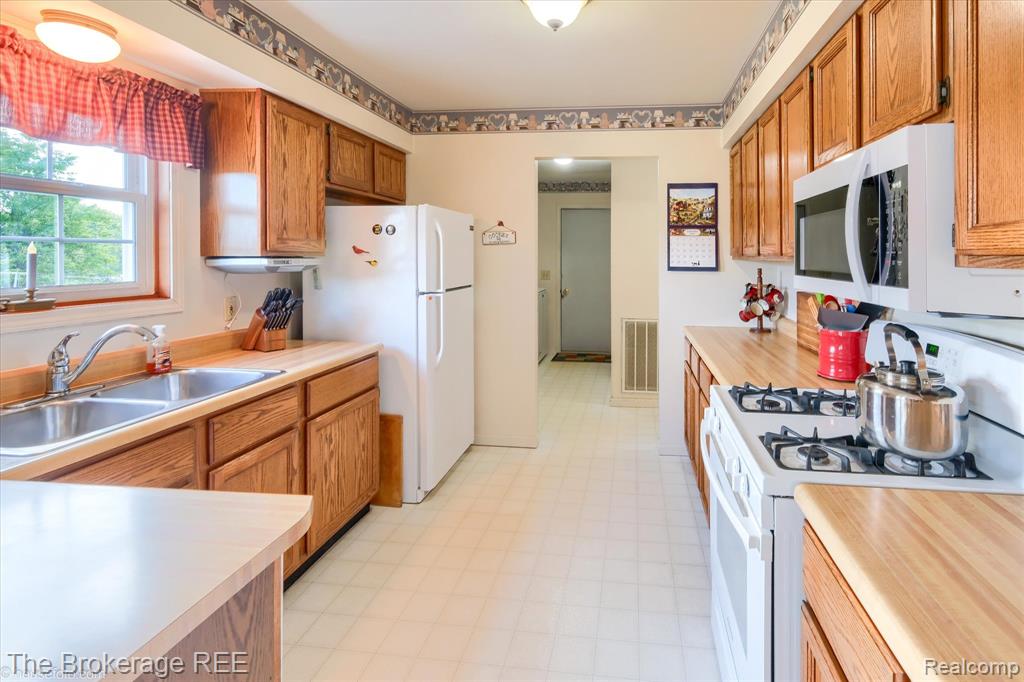 6499 Meisner Road, China, MI — Photo 13