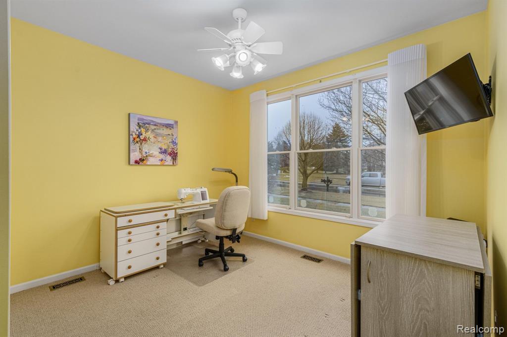 512 WYNGATE Drive, Rochester, MI 48307 — Photo 24