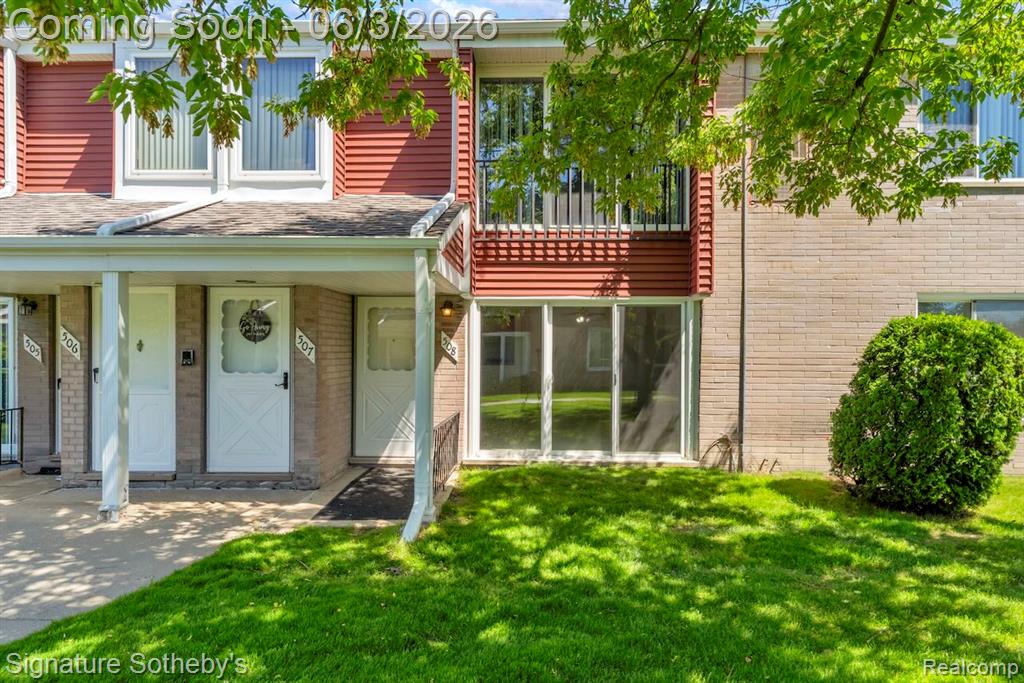 508 Sunset Lane, Saint Clair Shores, MI 48082 — Photo 2