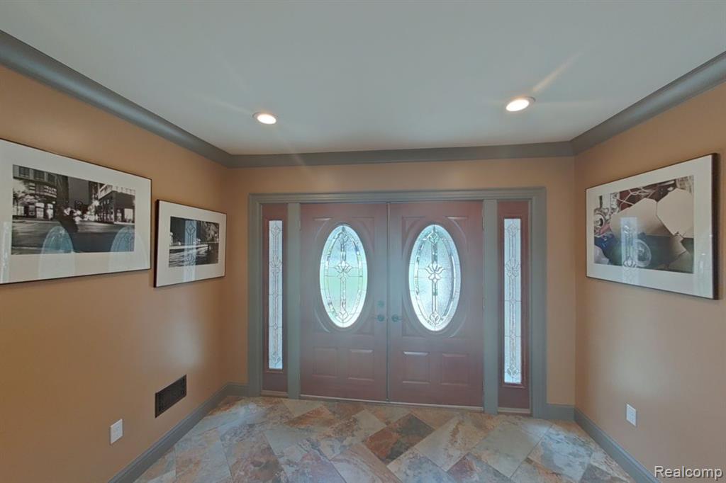 6523 ELLINWOOD Drive, White Lake, MI 48383 — Photo 45