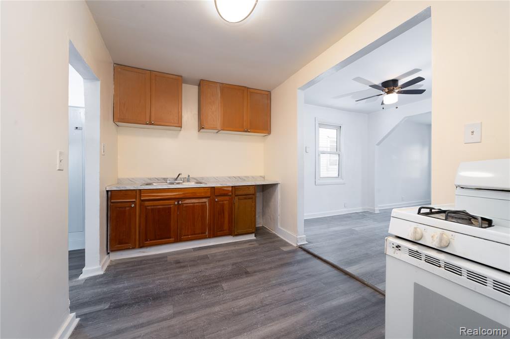 8863 Vaughan Street, Detroit, MI 48228 — Photo 3