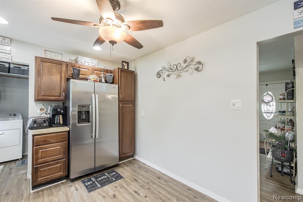6621 Doyon Drive S, Waterford, MI 48327 — Photo 12
