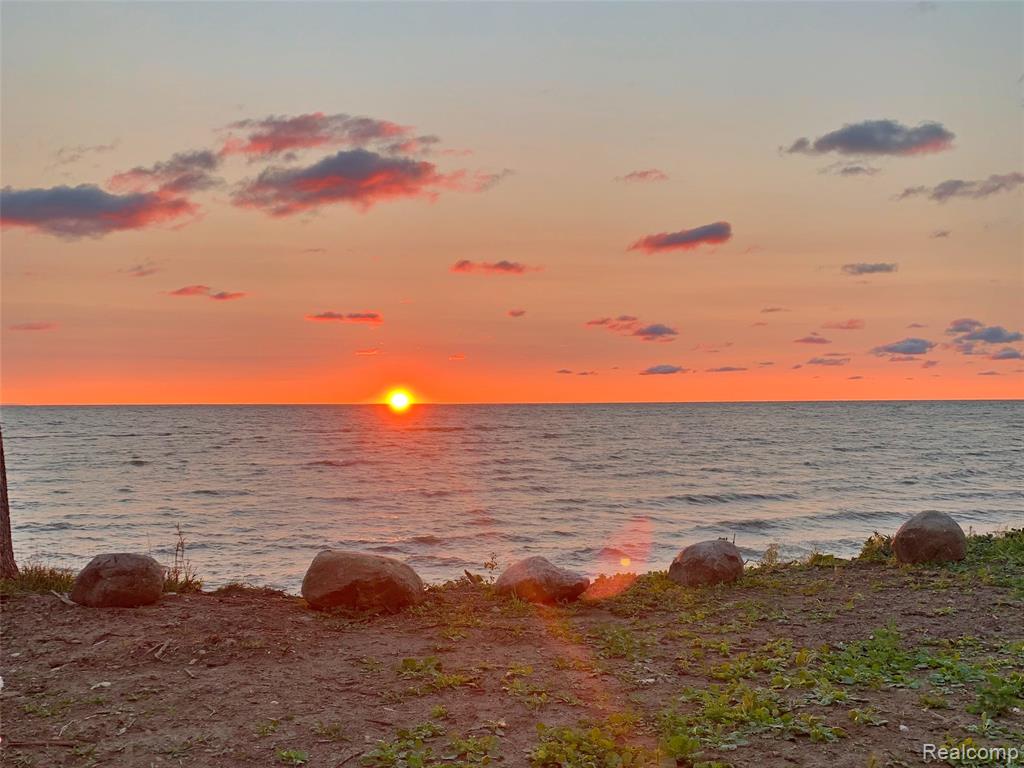 V/L Huron Street, MI — Photo 4