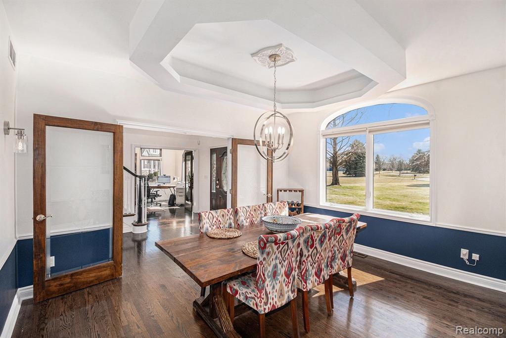 490 Hunters Crest Drive, Saline, MI 48176 — Photo 10