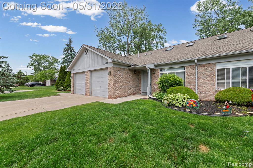23362 Stromp Court, Trenton, MI 48183 — Photo 3