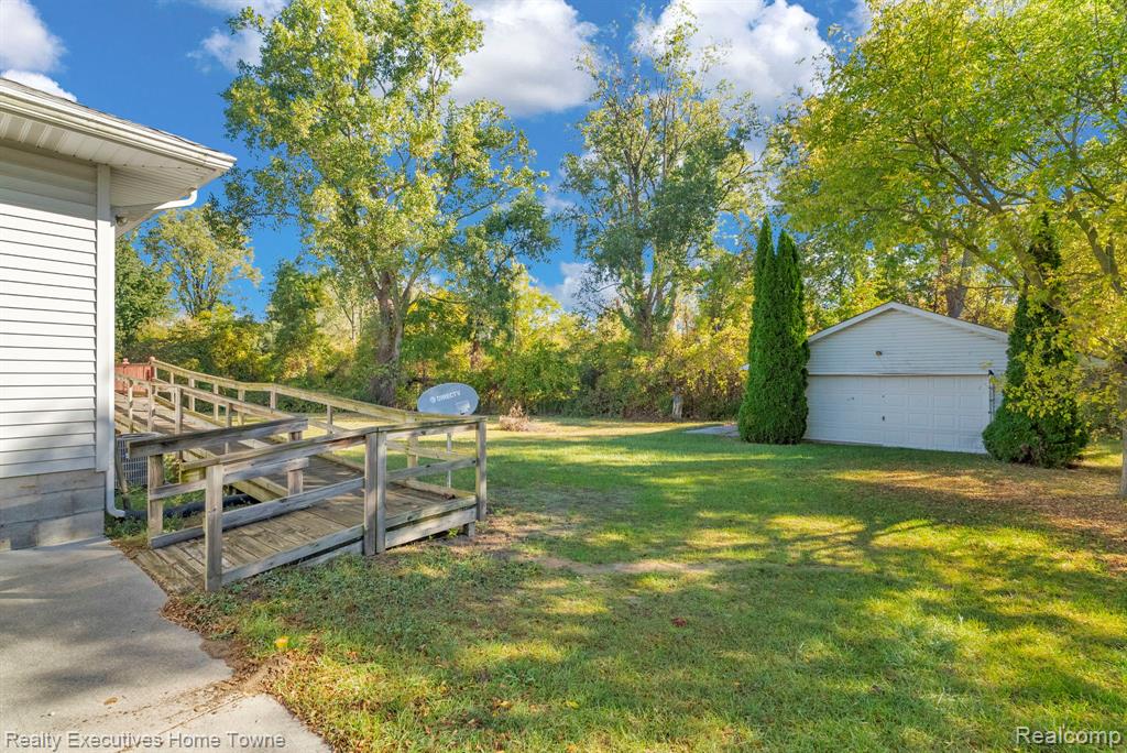 4602 Meadowlawn Drive, Fort Gratiot, MI 48059 — Photo 37