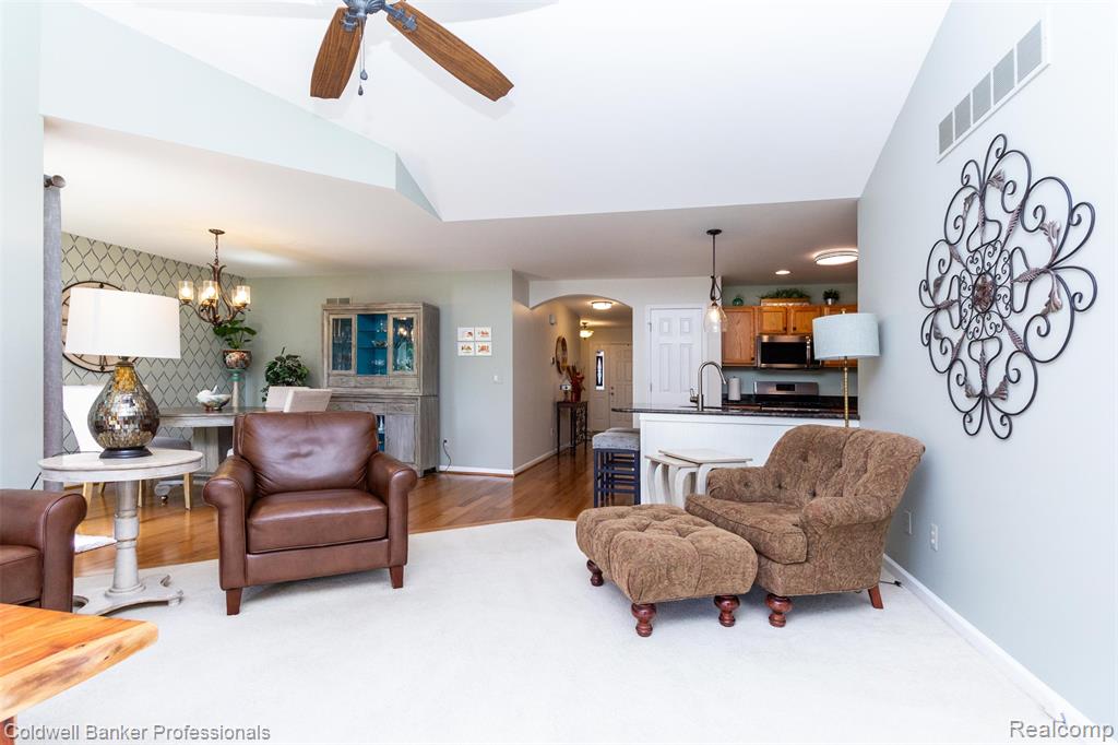 10820 Bouldercrest Drive N, South Lyon, MI 48178 — Photo 12
