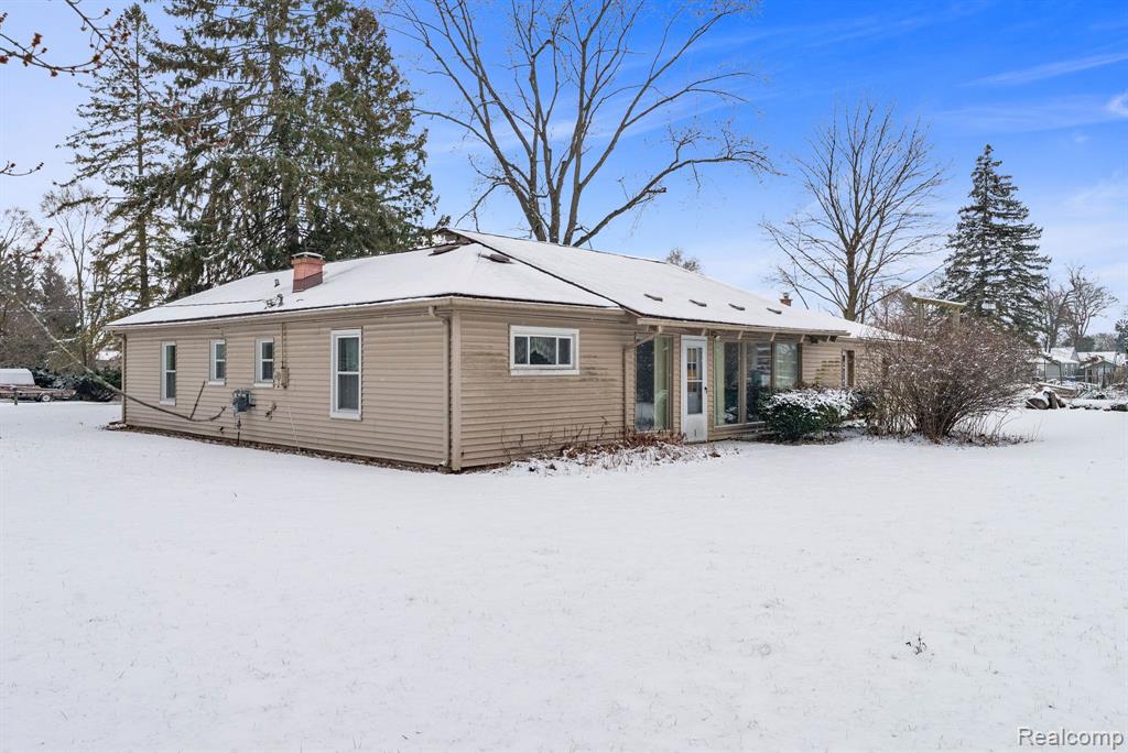 4734 Kempf Street, Waterford, MI 48329 — Photo 25