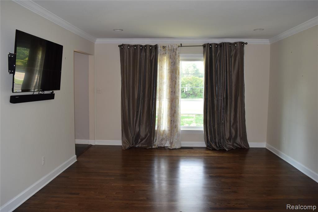 41318 Schoolcraft Road, Plymouth, MI 48170 — Photo 4