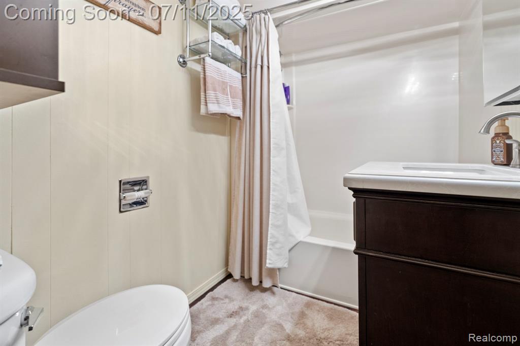 7557 Standard, Center Line, MI 48015 — Photo 23