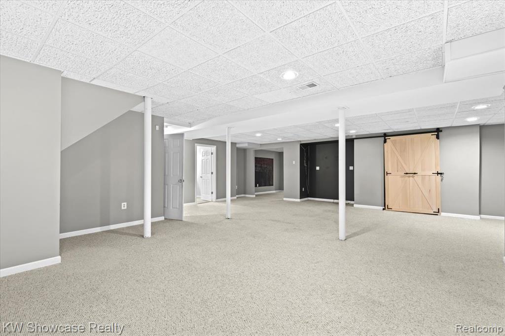 4254 Warrington Drive, Wixom, MI 48393 — Photo 31