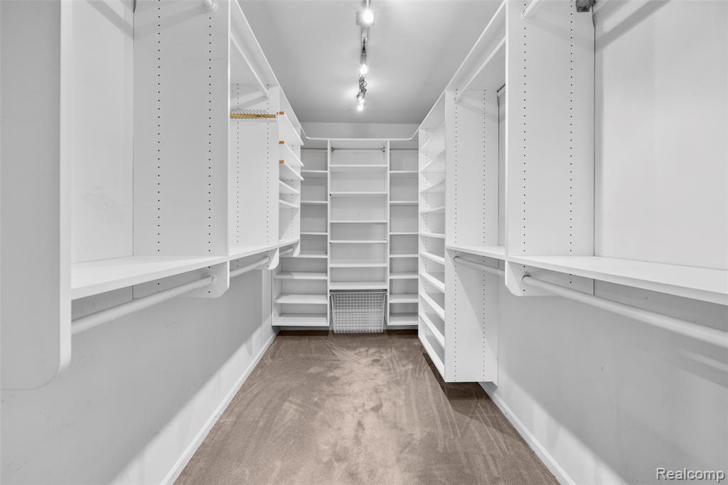 194 Charlevoix Avenue, Grosse Pointe Farms, MI 48236 — Photo 33