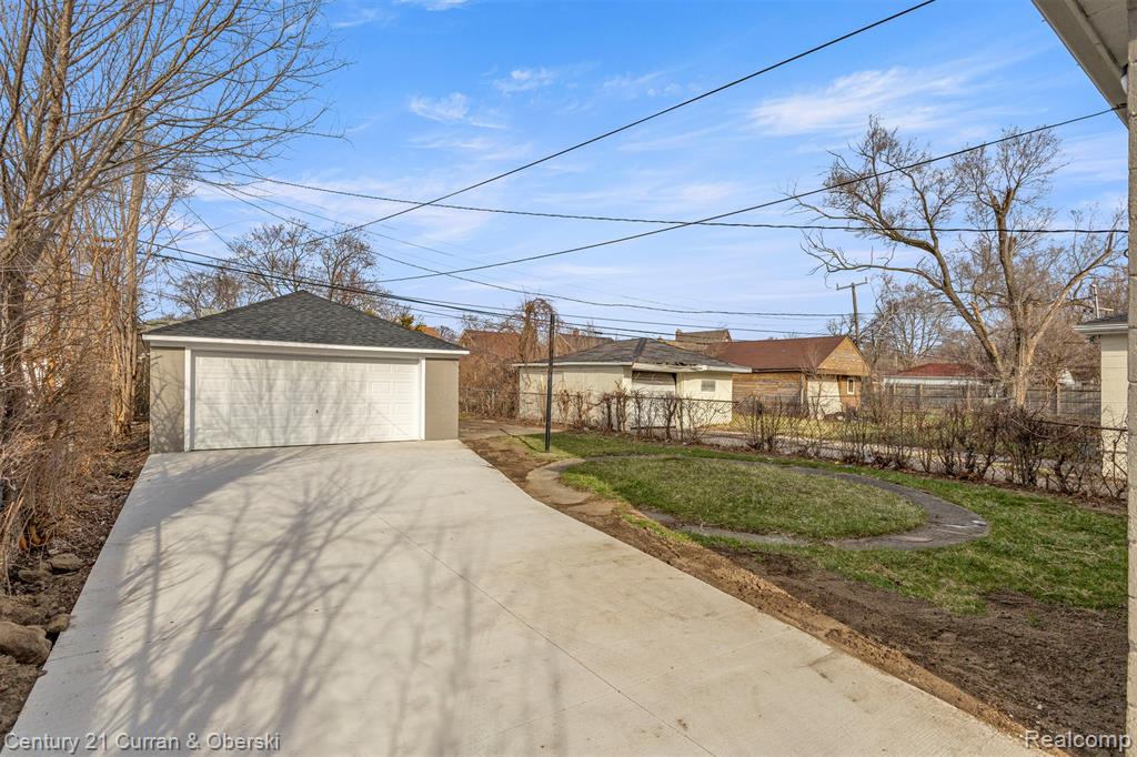 7609 Stout, Detroit, MI 48228 — Photo 29