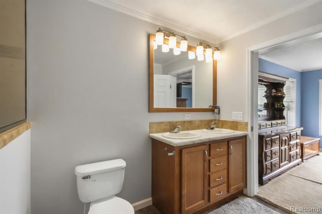 11166 Walden Court, South Lyon, MI 48178 — Photo 16