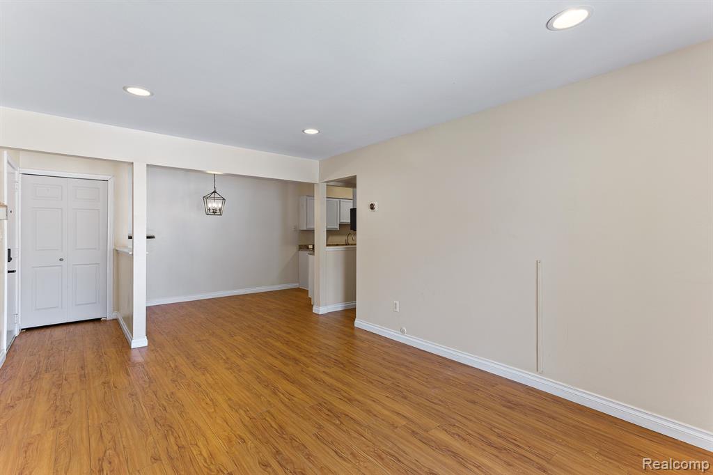 44435 SAVERY Drive, Canton, MI 48187 — Photo 4