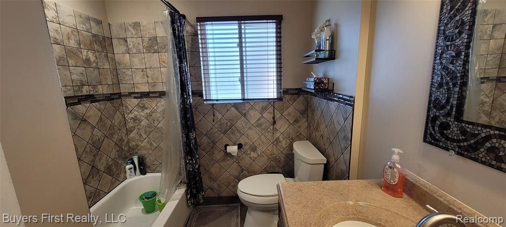 24641 Church Street, Oak Park, MI 48237 — Photo 8