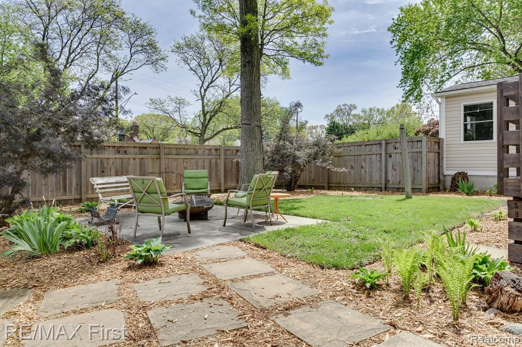 620 W BRECKENRIDGE Street, Ferndale, MI 48220 — Photo 43