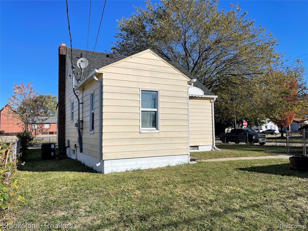 8144 Jewett Avenue, Warren, MI 48089 — Photo 5