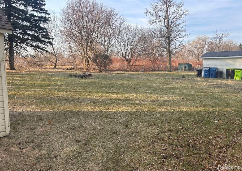 8083 Crapo Street, Swartz Creek, MI 48473 — Photo 12