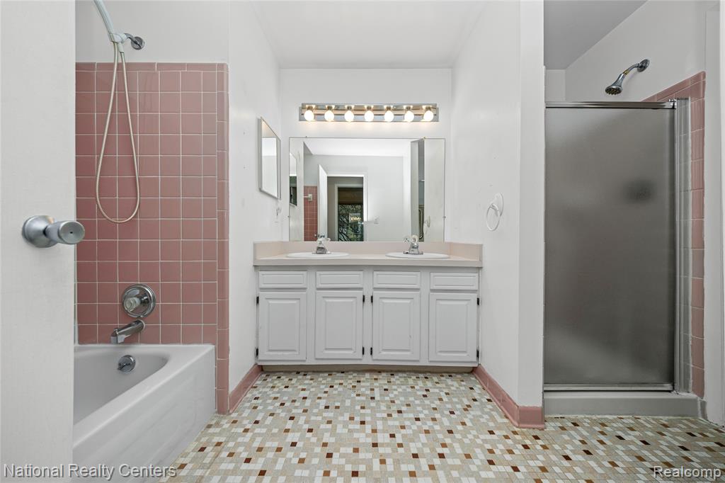42145 Pellston Drive, Northville, MI 48167 — Photo 10