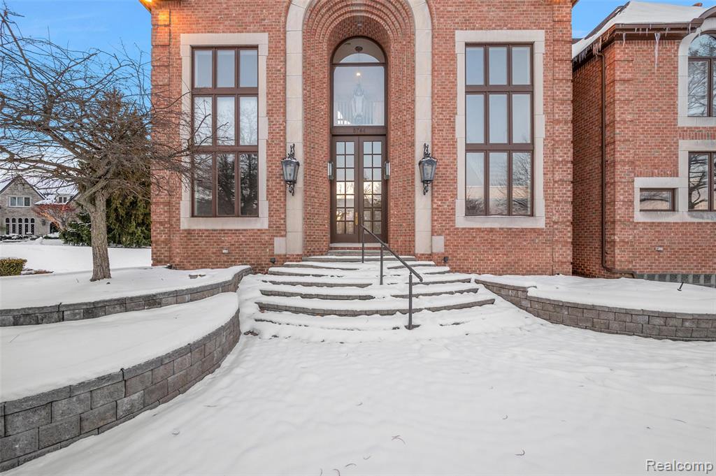 5744 Lochmoor Court, Rochester, MI 48306 — Photo 4