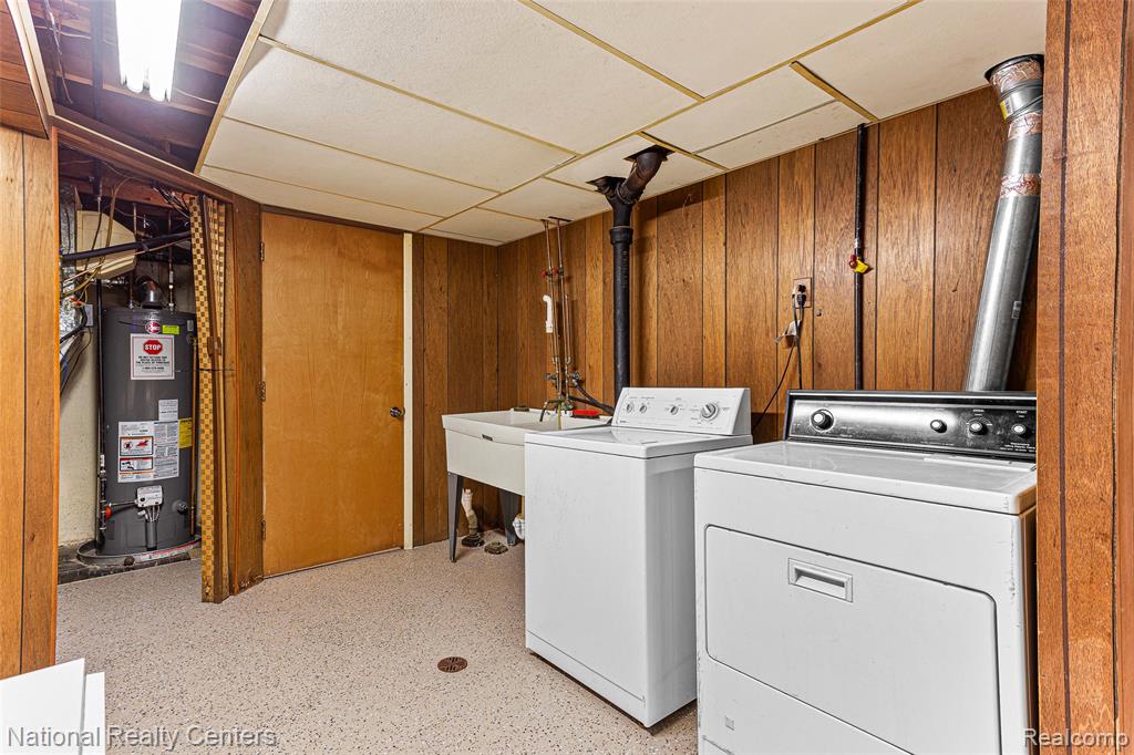 6104 Ardmore Park Circle, Dearborn Heights, MI 48127 — Photo 26