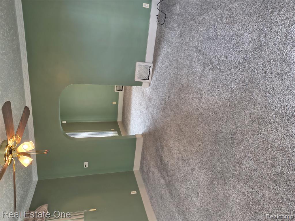 7233 Rosemont Avenue, Detroit, MI 48228 — Photo 2