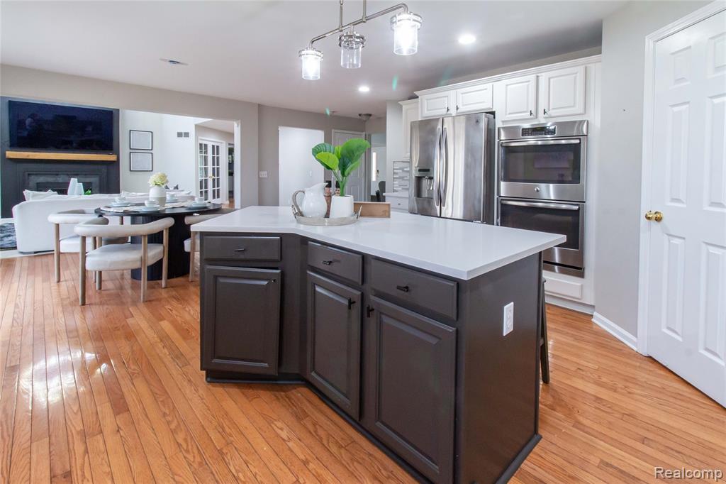 41240 Clermont Avenue, Novi, MI — Photo 32