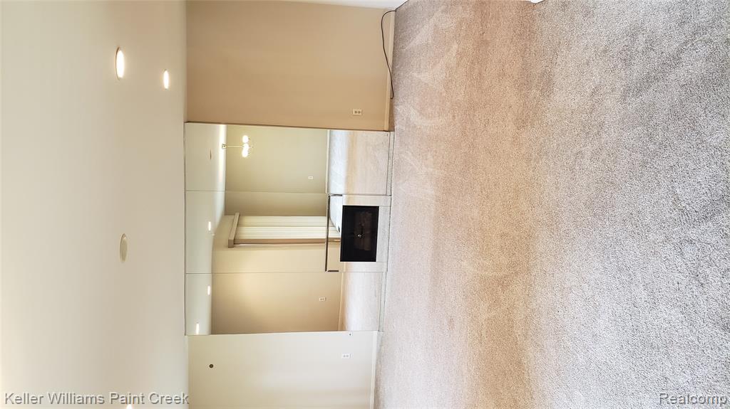 5872 Vassar, West Bloomfield, MI — Photo 11