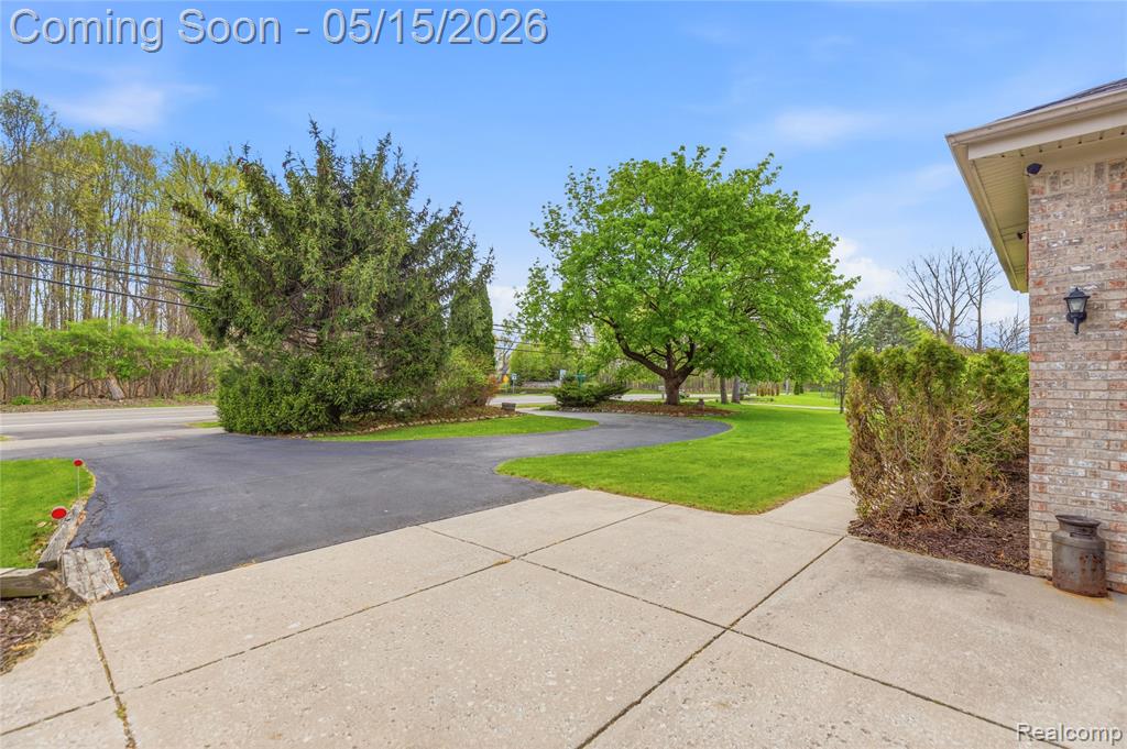 450 W Drahner Road, Oxford, MI 48371 — Photo 48