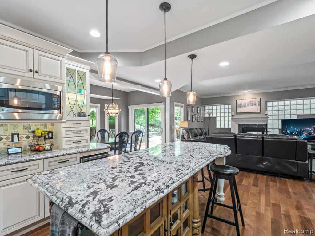 8897 MORNING MIST Drive, Clarkston, MI 48348 — Photo 18