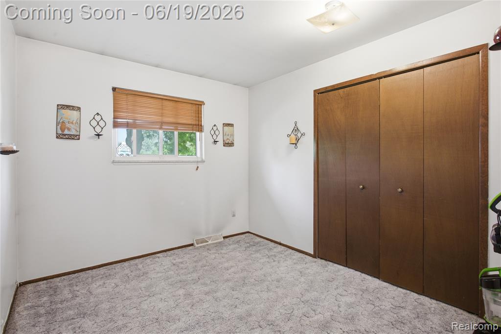 47395 Dequindre Road, Rochester Hills, MI 48307 — Photo 9
