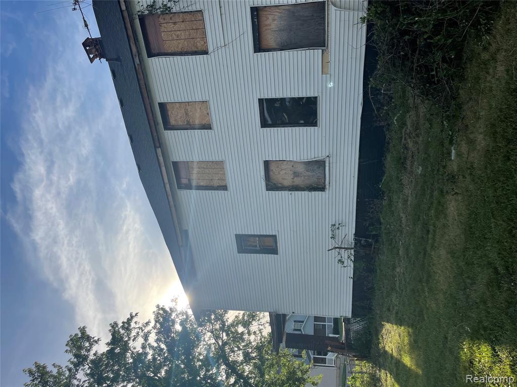 4160 Crane Street, Detroit, MI 48214 — Photo 2